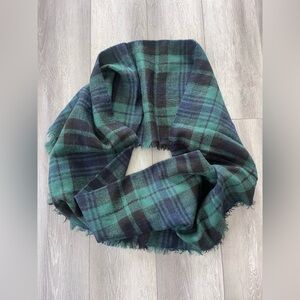 Double Loop Infinity Scarf in Green Flannel Plaid NWOT
